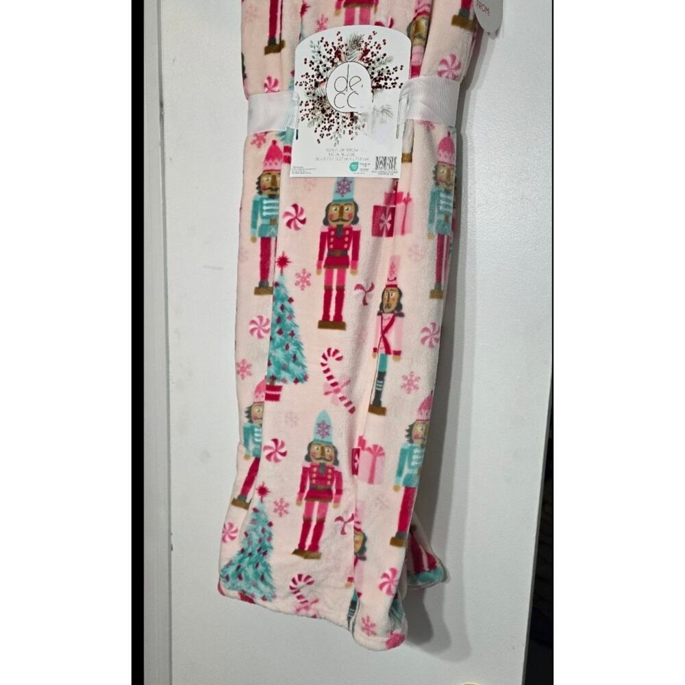 Deco Christmas Nutcracker Pink Plush Throw 50x70 NWT